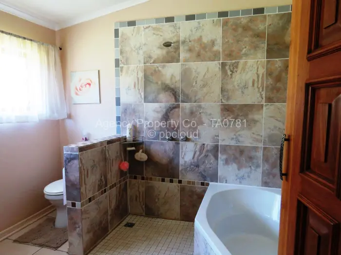 5 Bedroom House for Sale in Tiger's Kloof, Mutare