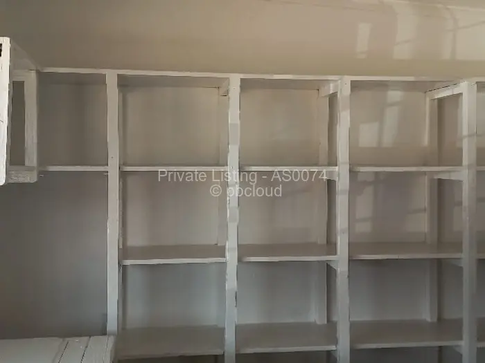 Retail/Shop for Sale in Chitungwiza, Chitungwiza