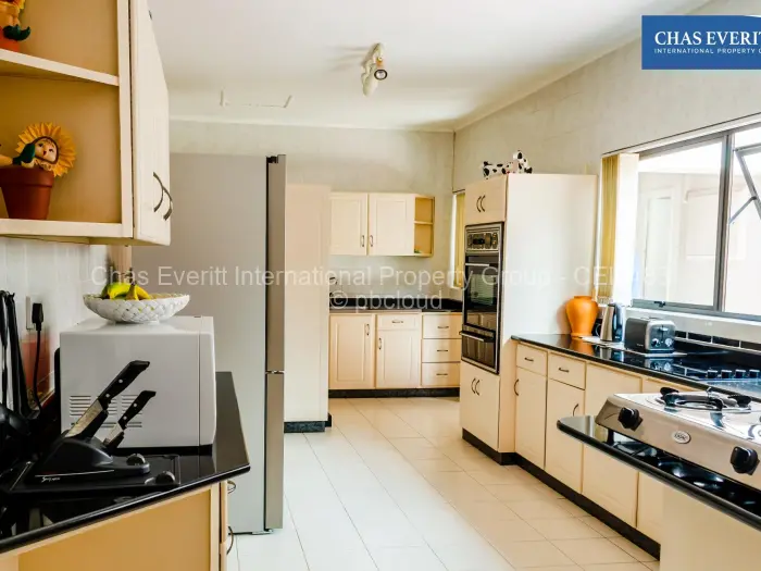 Townhouse/Cluster to Rent in Suburbs, Bulawayo