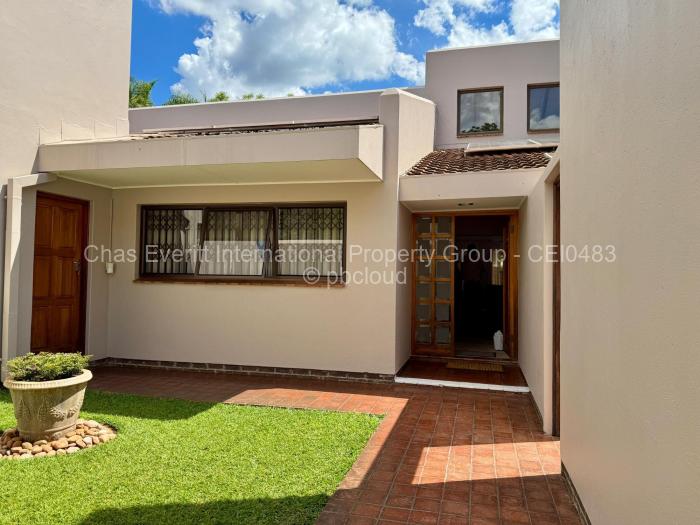 Townhouse/Cluster to Rent in Suburbs, Bulawayo