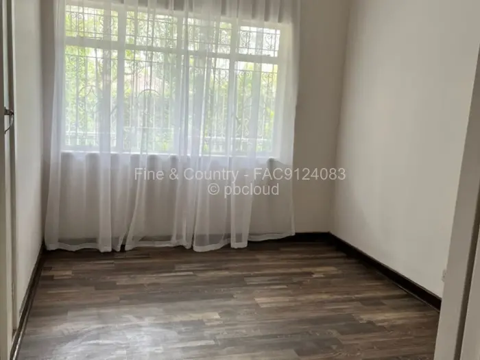 Flat/Apartment to Rent in Avondale