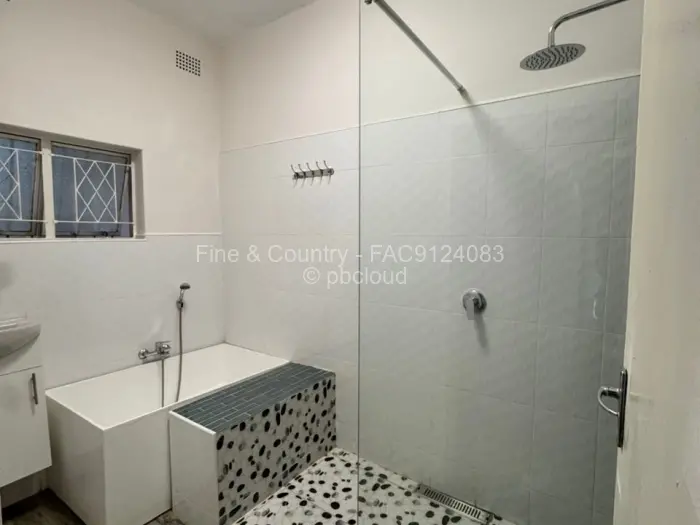 Flat/Apartment to Rent in Avondale