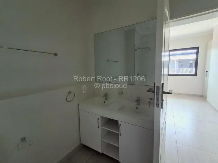 Flat/Apartment to Rent in Vainona, Harare