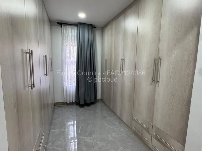 Flat/Apartment to Rent in Arlington, Harare