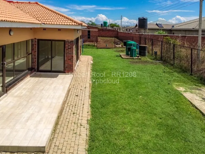 5 Bedroom House to Rent in Fairview, Harare