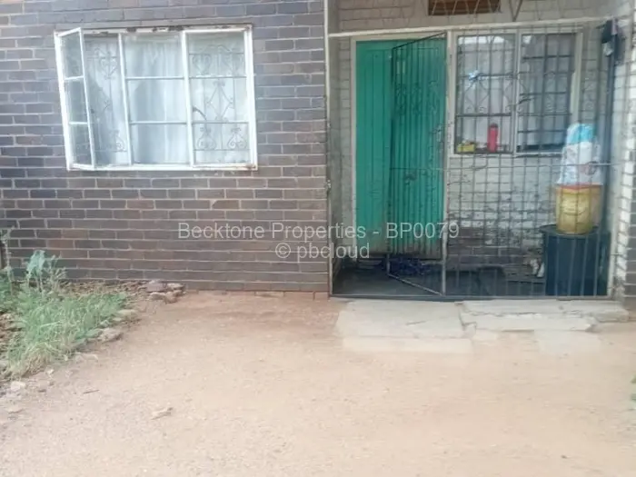 Flat/Apartment for Sale in Mzilikazi, Bulawayo