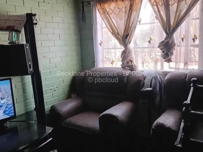 Flat/Apartment for Sale in Mzilikazi, Bulawayo