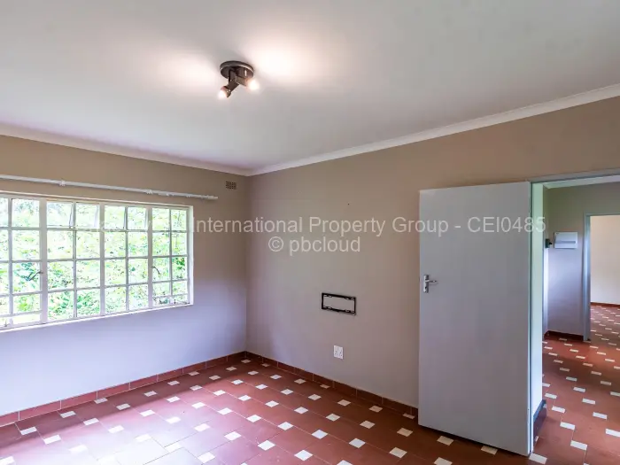 1 Bedroom Cottage/Garden Flat to Rent in Mount Pleasant