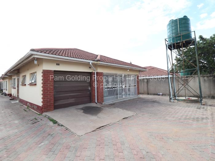 4 Bedroom House for Sale in Waterfalls, Harare