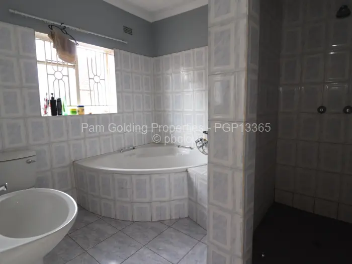 4 Bedroom House for Sale in Waterfalls, Harare