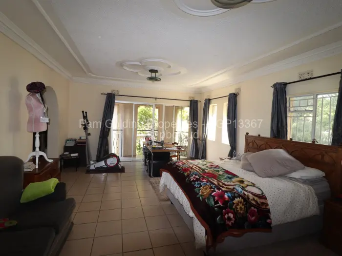 6 Bedroom House for Sale in Gunhill, Harare