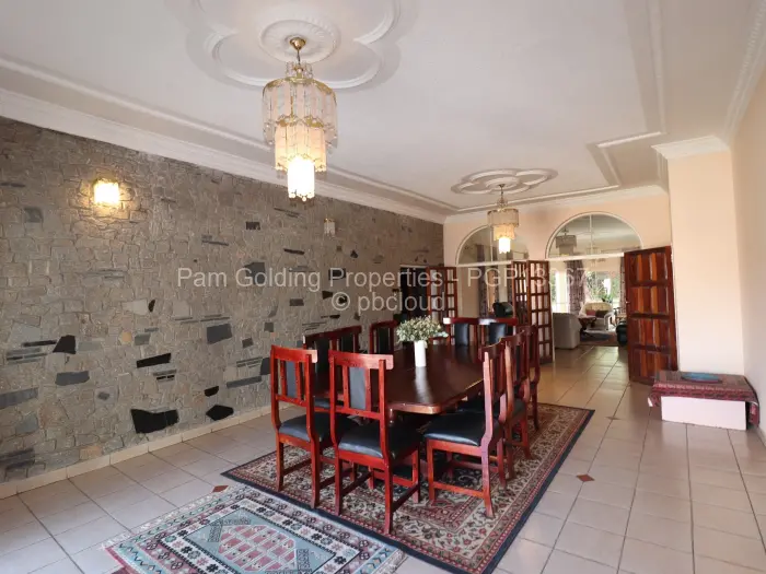 6 Bedroom House for Sale in Gunhill, Harare