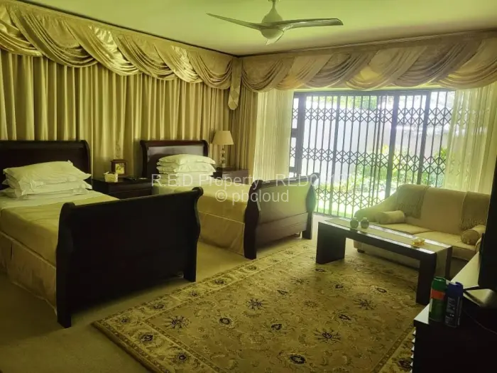 Townhouse/Cluster to Rent in Suburbs, Bulawayo