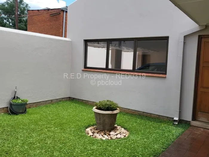 Townhouse/Cluster to Rent in Suburbs, Bulawayo