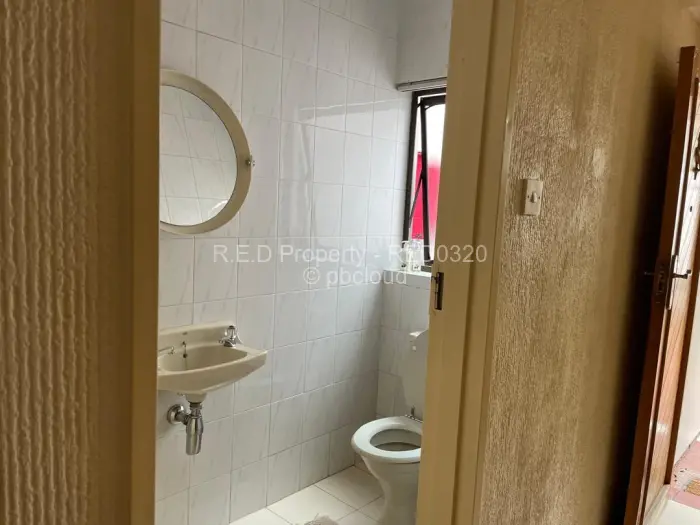 Townhouse/Cluster to Rent in Suburbs, Bulawayo