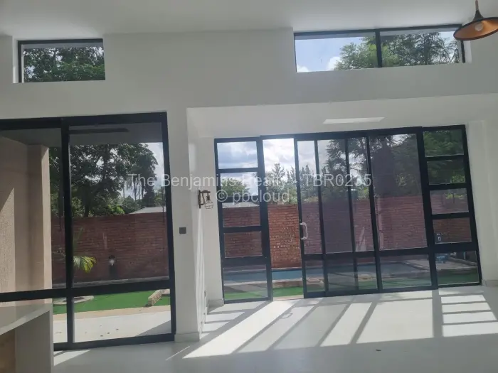 Townhouse/Cluster to Rent in Mount Pleasant