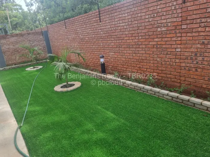 Townhouse/Cluster to Rent in Mount Pleasant