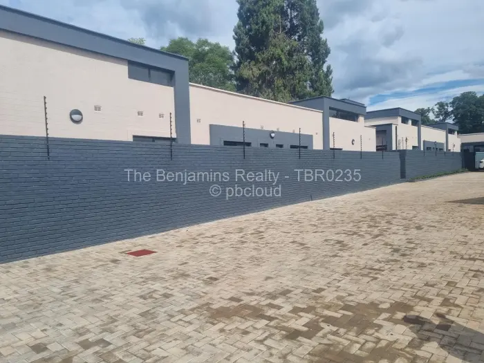 Townhouse/Cluster to Rent in Mount Pleasant