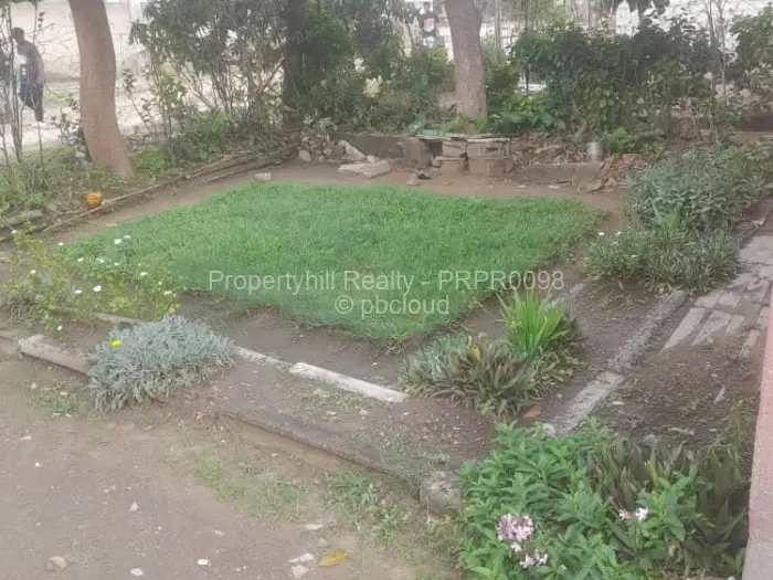 2 Bedroom House for Sale in Chitungwiza, Chitungwiza