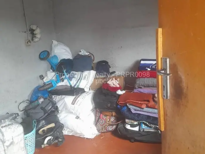 2 Bedroom House for Sale in Chitungwiza, Chitungwiza