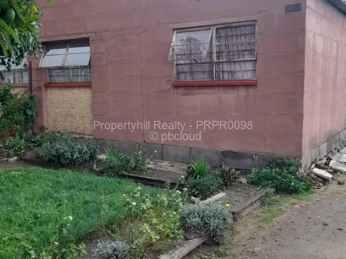 2 Bedroom House for Sale in Chitungwiza, Chitungwiza