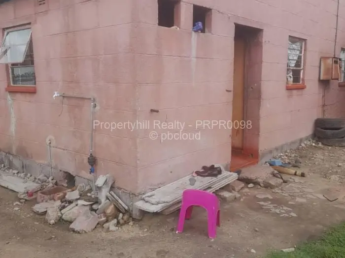 2 Bedroom House for Sale in Chitungwiza, Chitungwiza