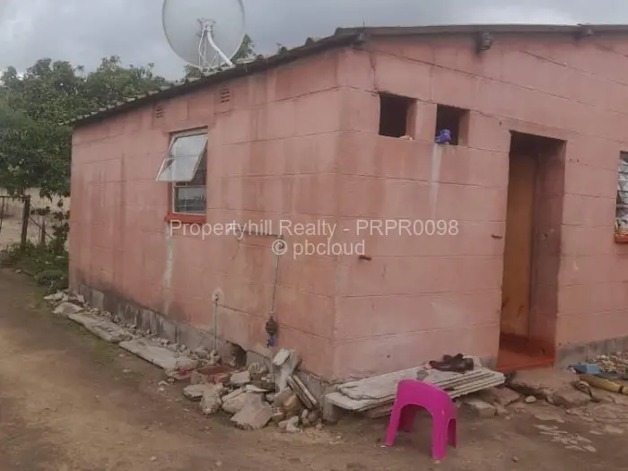 2 Bedroom House for Sale in Chitungwiza, Chitungwiza