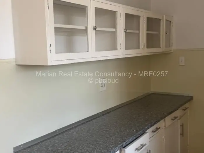 Flat/Apartment to Rent in Bulawayo City Centre, Bulawayo