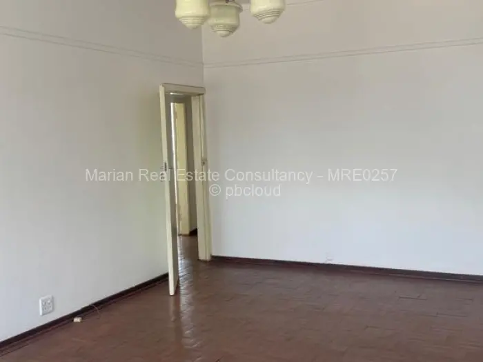Flat/Apartment to Rent in Bulawayo City Centre, Bulawayo