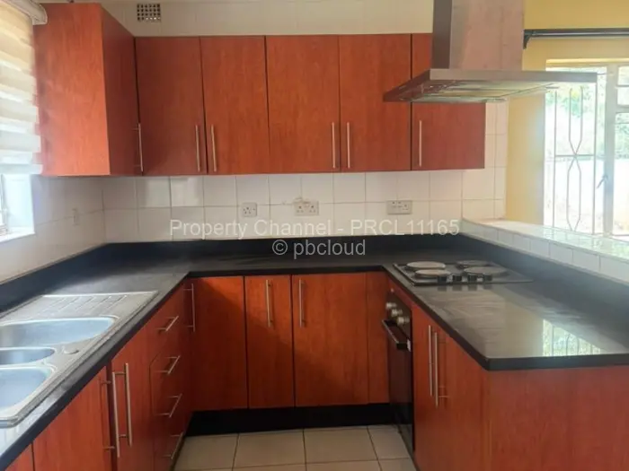 3 Bedroom Cottage/Garden Flat to Rent in Borrowdale West, Harare