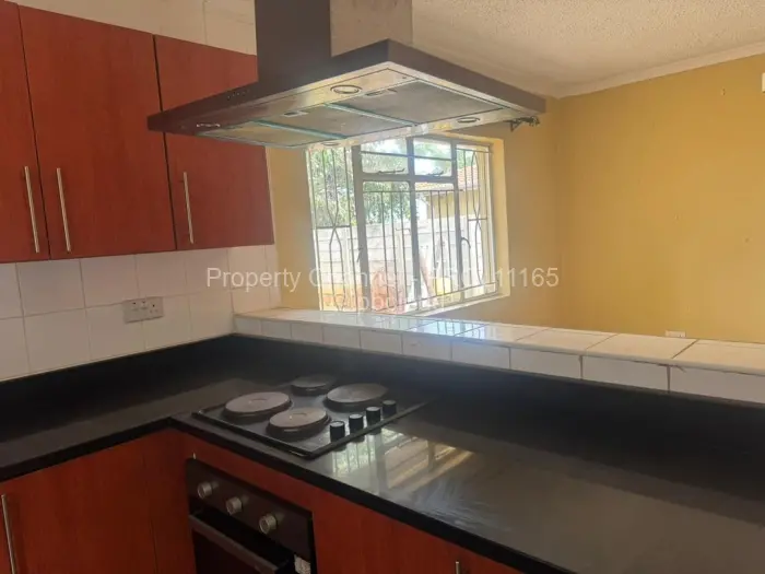 3 Bedroom Cottage/Garden Flat to Rent in Borrowdale West, Harare
