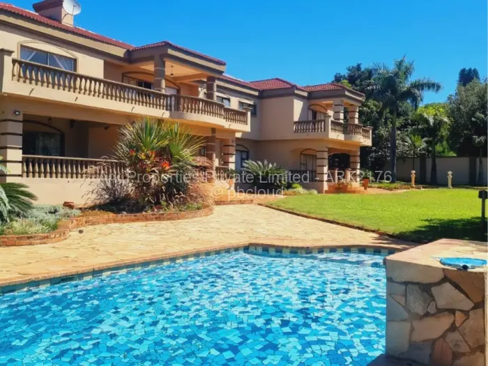 7 Bedroom House to Rent in Borrowdale, Harare