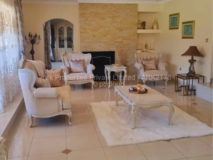7 Bedroom House to Rent in Borrowdale, Harare