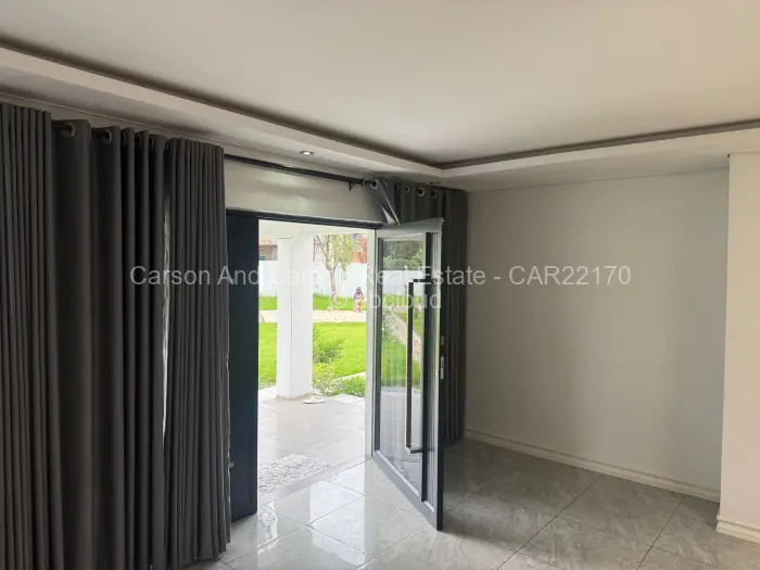 7 Bedroom House to Rent in Highlands, Harare