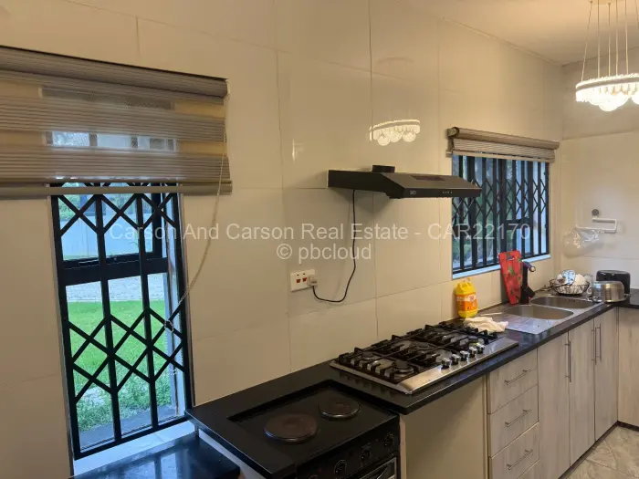 7 Bedroom House to Rent in Highlands, Harare