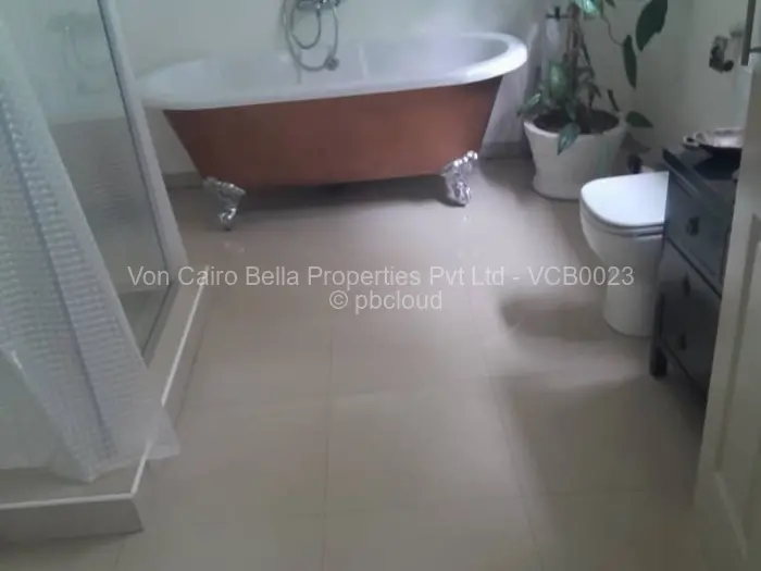 4 Bedroom House for Sale in Glen Lorne, Harare