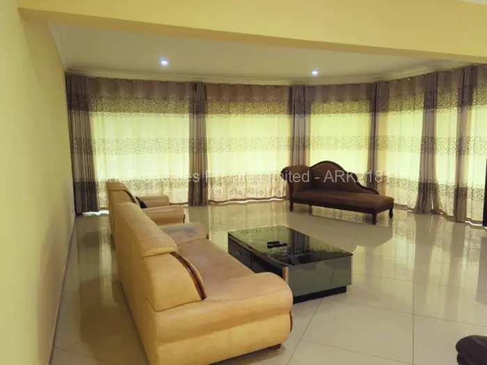 7 Bedroom House to Rent in Borrowdale Brooke, Harare