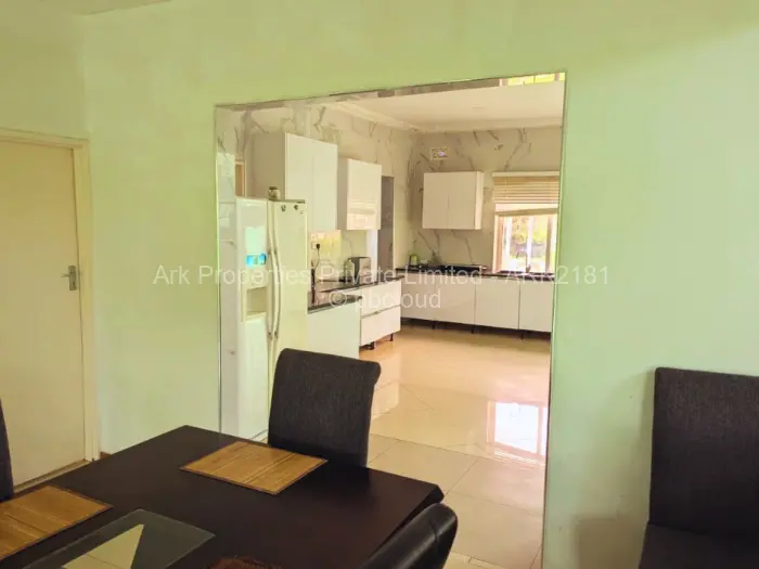 7 Bedroom House to Rent in Borrowdale Brooke, Harare