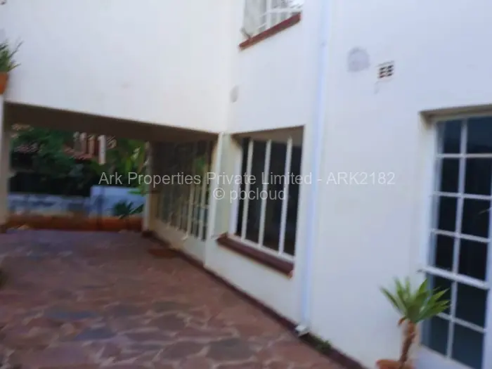 4 Bedroom House to Rent in Borrowdale Brooke, Harare