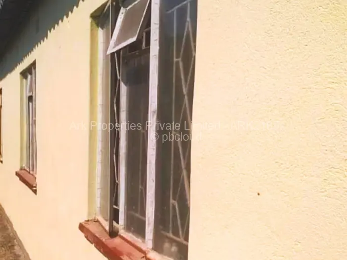 4 Bedroom House for Sale in Rusape, Rusape