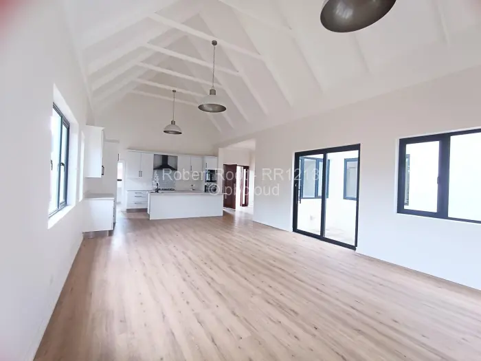 Townhouse/Cluster to Rent in Borrowdale, Harare