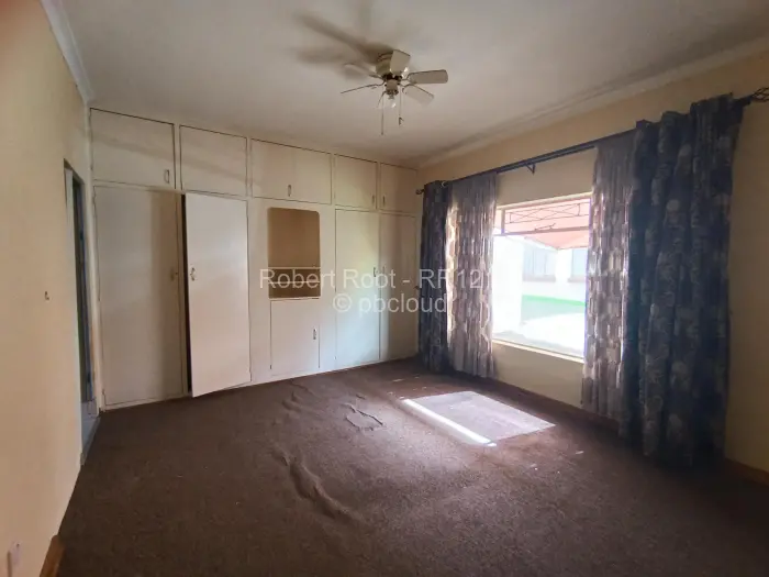 Townhouse/Cluster to Rent in Avondale West, Harare