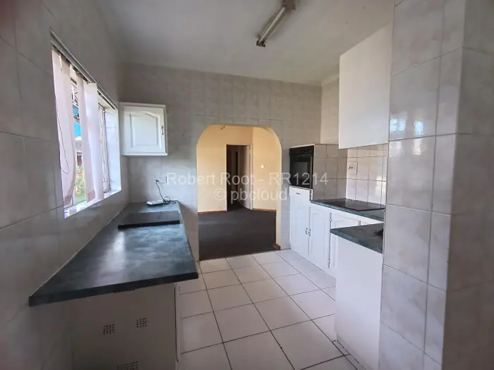 Townhouse/Cluster to Rent in Avondale West, Harare