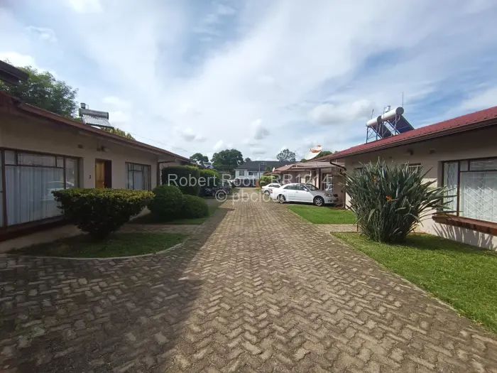 Townhouse/Cluster to Rent in Avondale West, Harare