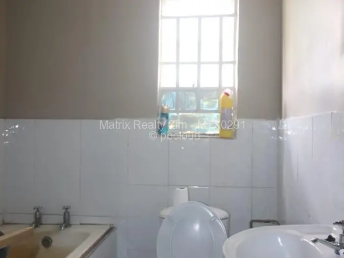 4 Bedroom House for Sale in Budiriro, Harare