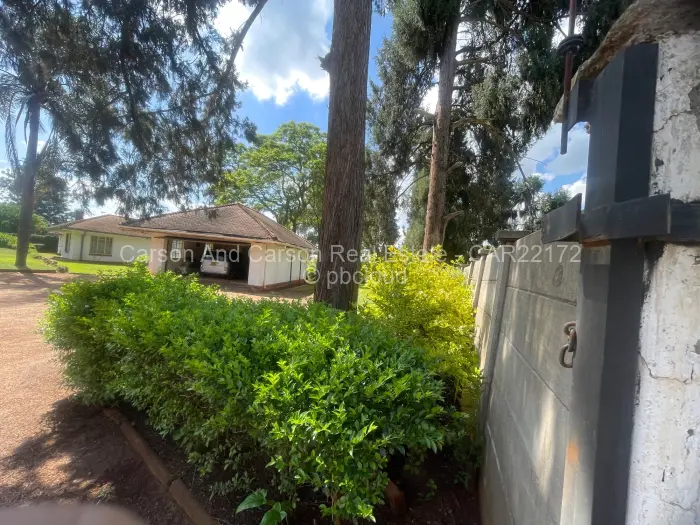 5 Bedroom House for Sale in Chisipite, Harare