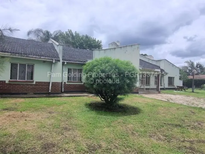 5 Bedroom House for Sale in Marlborough, Harare
