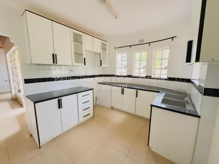 2 Bedroom House to Rent in Westgate, Harare