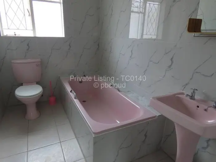 Townhouse/Cluster to Rent in Greendale North, Harare