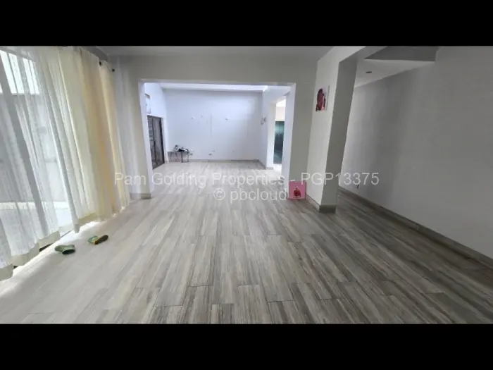 5 Bedroom House to Rent in Burnside, Bulawayo